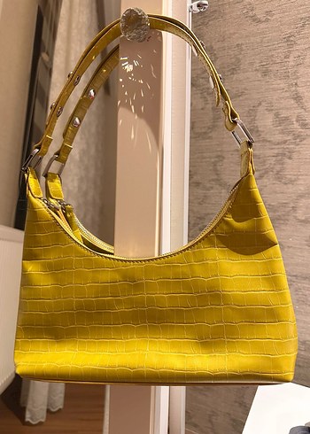 Mango Sarı Parlak Deri Yılan Desenli Kadın Çanta - Görsel 2