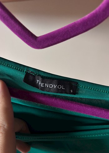 Trendyol & Milla Tek Omuz Drapeli Yeşil Hamile Üstü