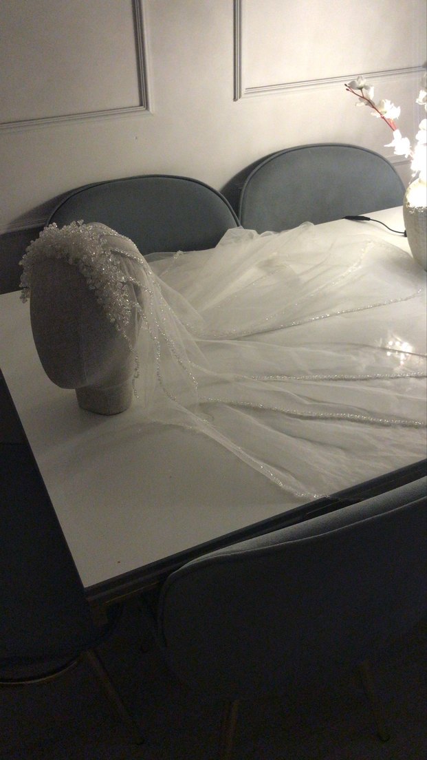 Beyaz Drapeli Bohem Gelin Duvağı ve taç - Görsel 4