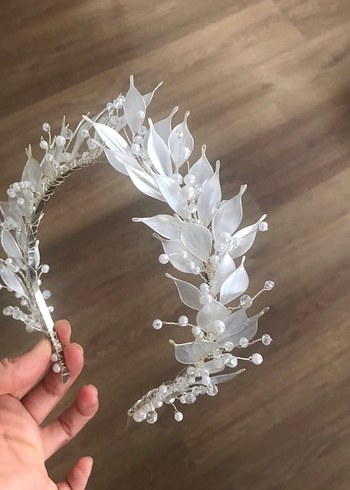 Accessorize Beyaz Boncuklu Cam Taç