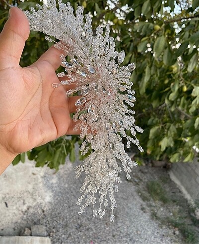Kristal gelin aksesuarı