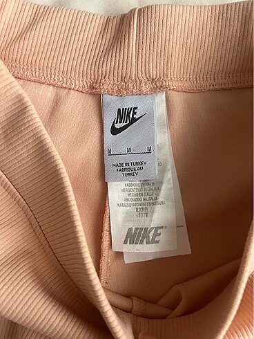 m Beden turuncu Renk nike sort