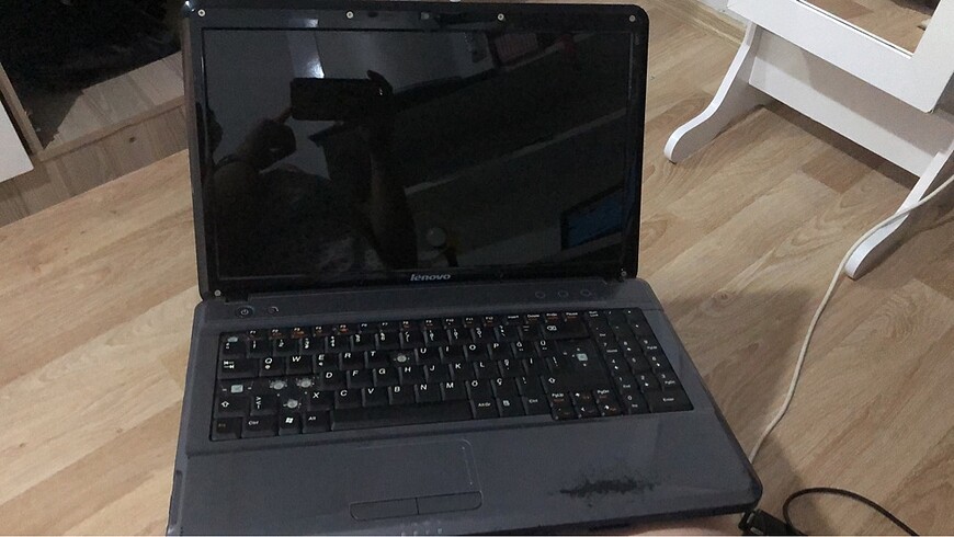 Lenovo g550