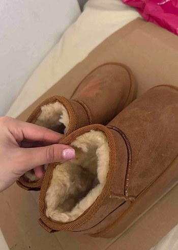 Ugg muadili içi tüylü bot - Görsel 2