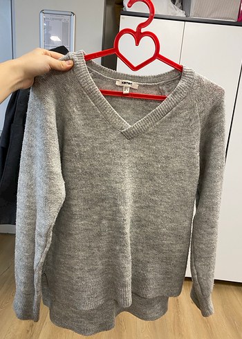 V Yaka Gri Örgü Kadın Kazak - Görsel 2