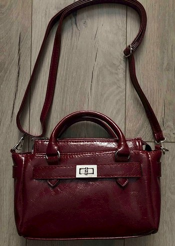 Burgundy Parlak Deri tokalı Kadın Çanta - Görsel 4