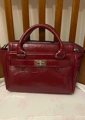 Burgundy Parlak Deri tokalı Kadın Çanta - Görsel 2