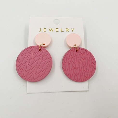 Pembe Küpe