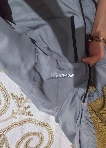 Gri Kapüşonlu Uzun Kollu Erkek Mont - Görsel 4