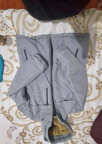 Gri Kapüşonlu Uzun Kollu Erkek Mont - Görsel 3