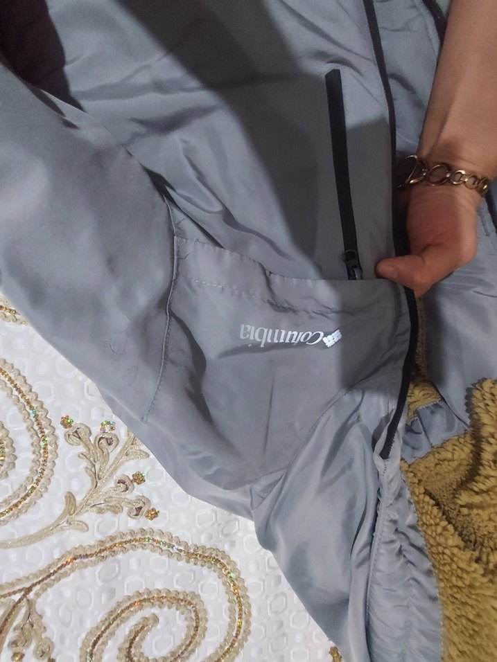 Gri Kapüşonlu Uzun Kollu Erkek Mont - Görsel 4