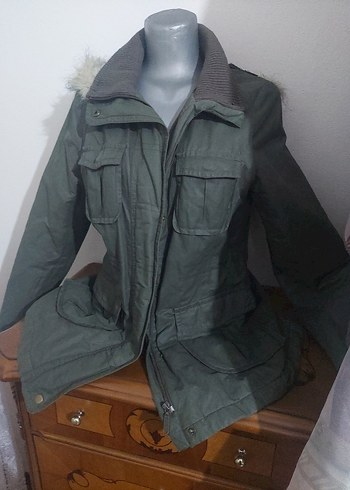 Kürk Detaylı Kapüşonlu Kahverengi Kaban - Görsel 7