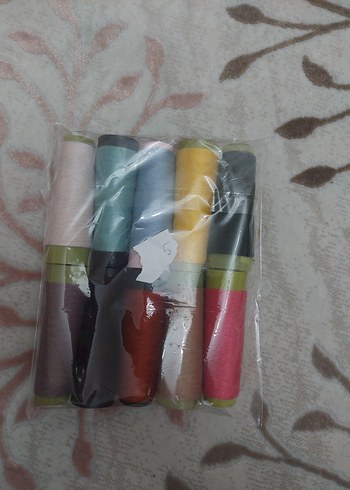 Çeşitli Renklerde Nakış İplik Seti - Görsel 4