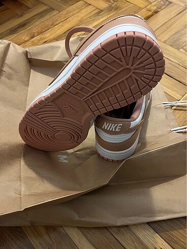 40,5 Beden Nike Dunk Low Rose Whisper Kadin Sneaker