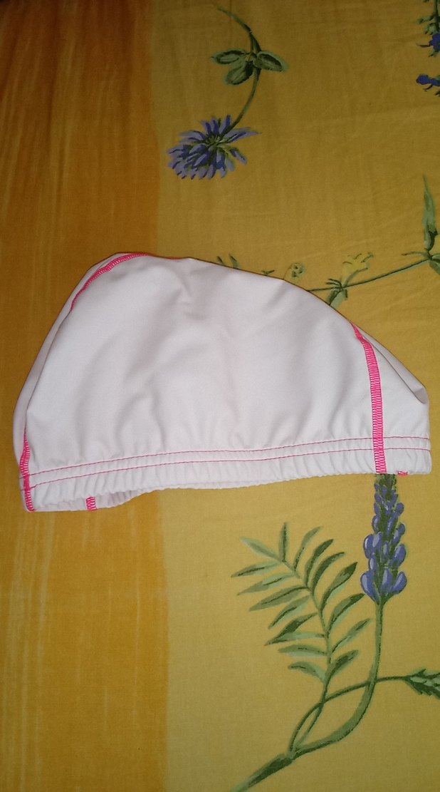 Beyaz Çocuk Yüzme Bonesi - Görsel 2