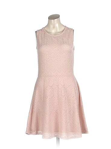 PreLoved Kısa Elbise %70 İndirimli.
