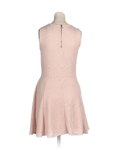 s Beden PreLoved Kısa Elbise %70 İndirimli.