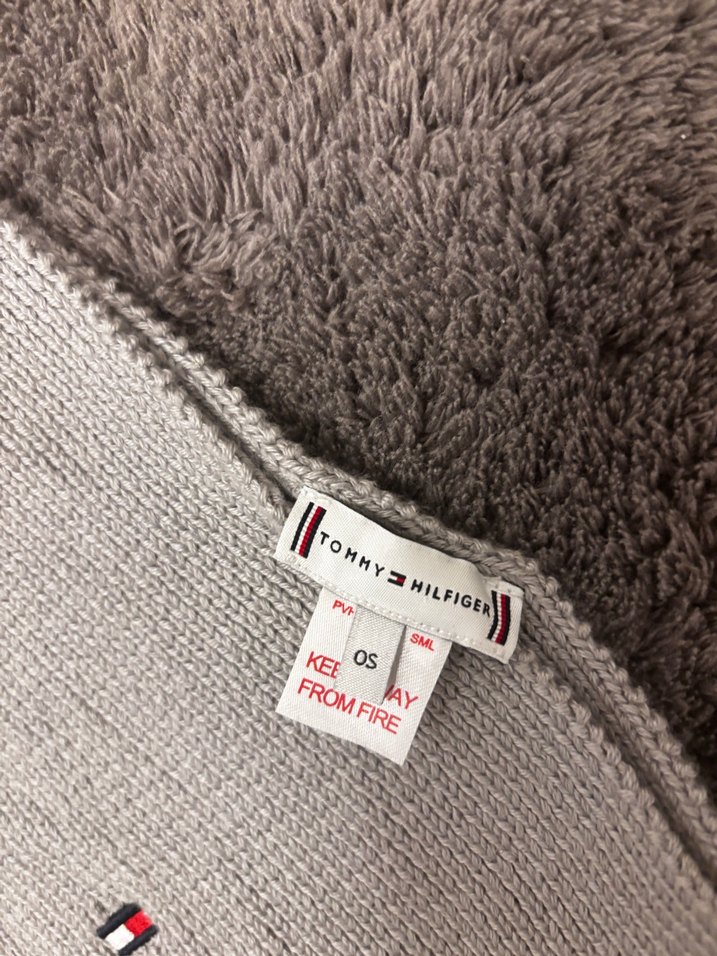 Gri Midi Boy Sokak Stili unisex Atkı Tommy un - Görsel 3