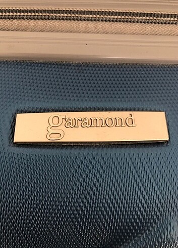 Beden Garamond Büyük boy valiz bavul