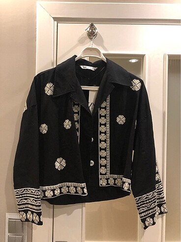 Zara etnik desenli şık ceket