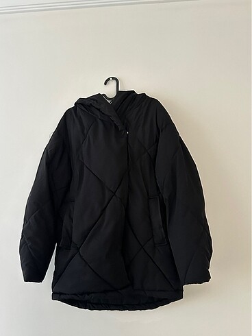 Bershka şişme oversize mont