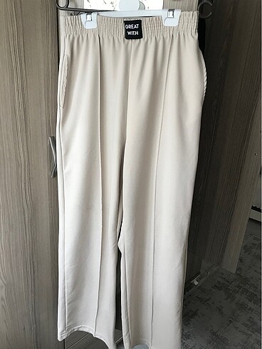 Bej geniş pantolon