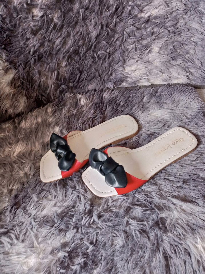 Fiyonklu Kadın Terlik Adet Fiyatları - Görsel 4