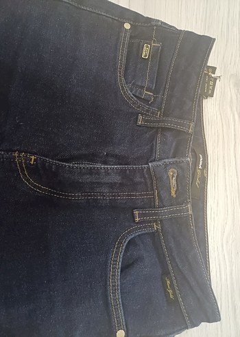 Kadın Lacivert Kemerli Dar Kesim Midi Jean