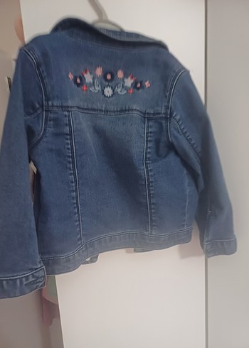 LC Waikiki Nakışlı Kız Çocuk Kot Ceket