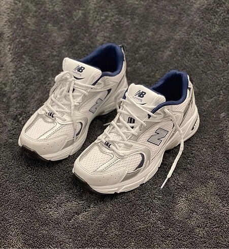 New Balance 530