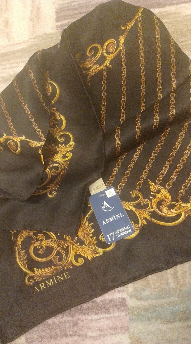 Zincir Detaylı Klasik İpek Kadın eşarp - Görsel 2