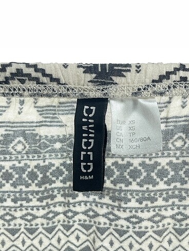 xs Beden çeşitli Renk H&M Bluz %70 İndirimli.