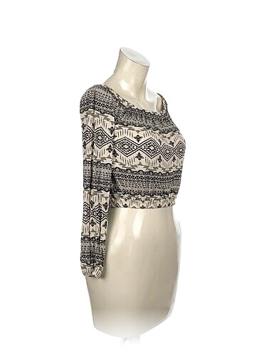 H&M H&M Bluz %70 İndirimli.