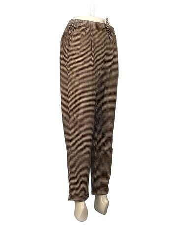 LC Waikiki LC Waikiki Kumaş Pantolon %70 İndirimli.