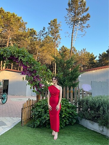 Diğer Kırmızı abiye elbise