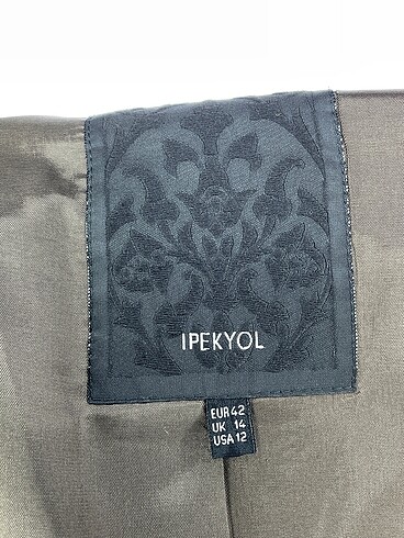 42 Beden kahverengi Renk ipekyol Blazer %70 İndirimli.