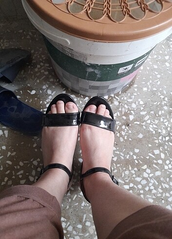 Flo Ayakkabı siyah sandalet