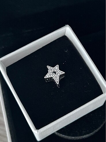 Beden gri Renk Yıldız charm