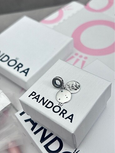  Beden Sisters charm