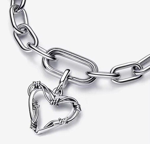 Dikenli kalp charm