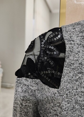 Dantel detaylı üst - Görsel 3