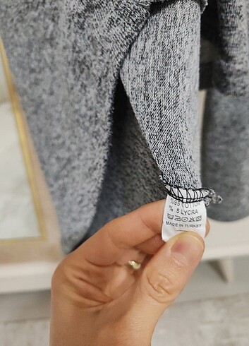 Dantel detaylı üst - Görsel 5