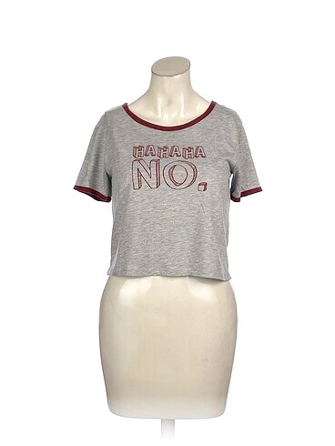 Koton T-shirt %70 İndirimli.