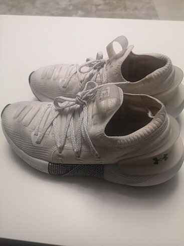 38 Beden beyaz Renk UNDER ARMOUR