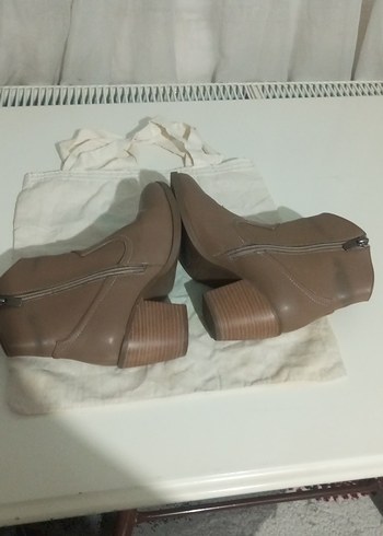 Bej Deri Kadın Dolgu Topuklu Bot - Görsel 4