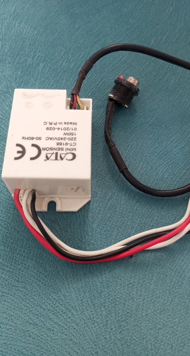 CATACE Beyaz Elektrik Şarj Adaptörü - Görsel 3