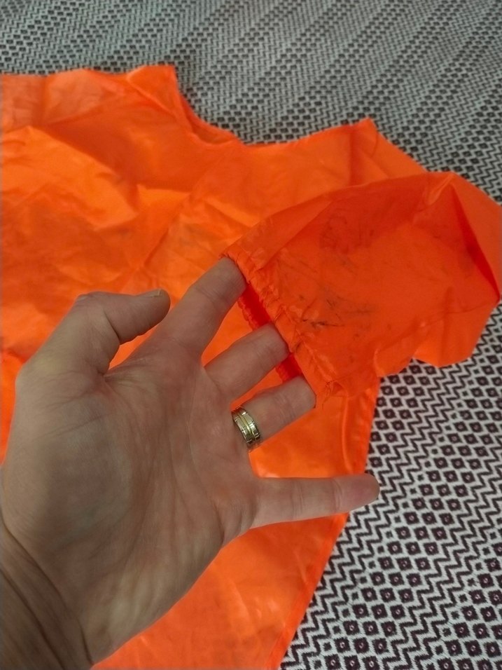 Parlak Turuncu Bebek Önlüğü - Görsel 4