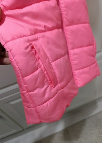 LCW 9-10 yaş Kız Çocuk Kapüşonlu Pembe Şişme Yelek - Görsel 2