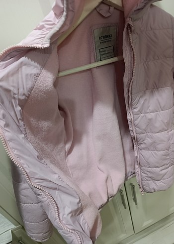 LCW 9-10 yaş Kız Çocuk Kapüşonlu mont. içi polar - Görsel 6