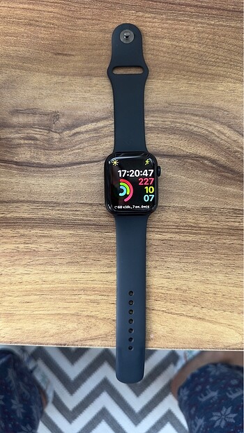 apple watch series 9 45 mm midnight sıfırdan farksız